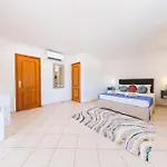 Villa Haven - Com Jacuzzi E Bbq Em Lagoa بيت للعطل